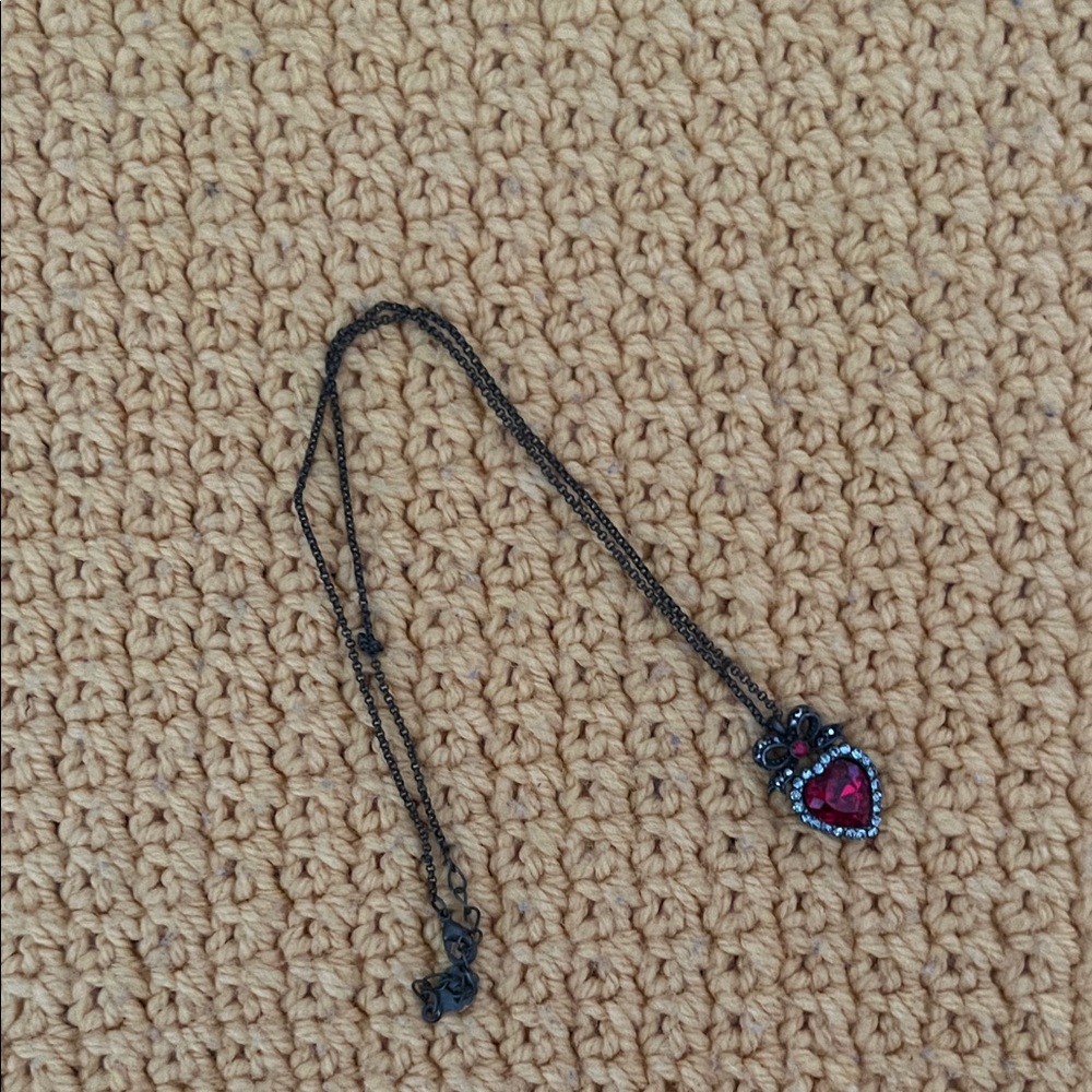 Elegant Heart Pendant Necklace